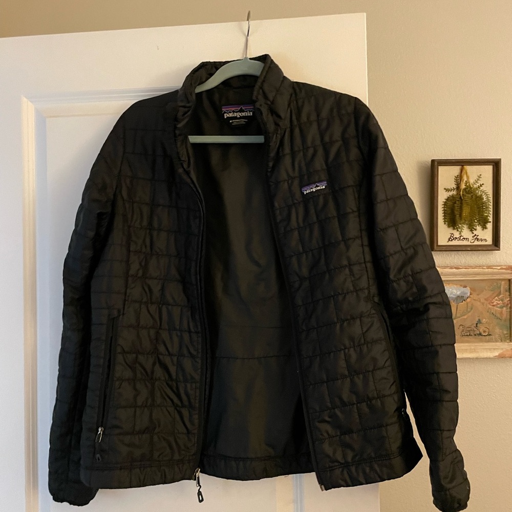 Black Patagonia puffy